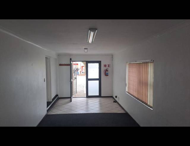 BUSINESS PROPERTY TO RENT IN NEWTON PARK